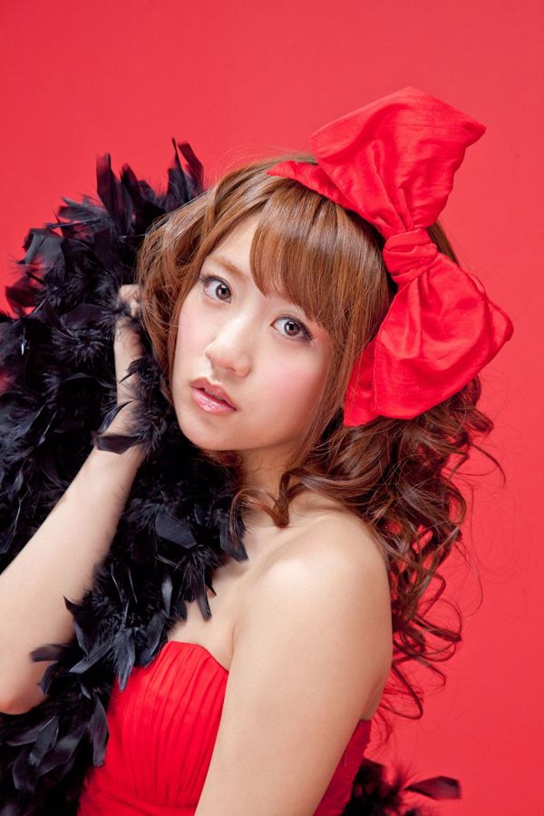 Minami Takahashi / Minami Takahashi << Pequenos Gigantes >> [YS Web] Vol.469