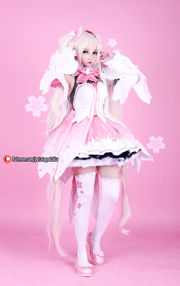 [Net Celebrity COSER Photo] Coser Miss Potato Godzilla - Sakura Miku