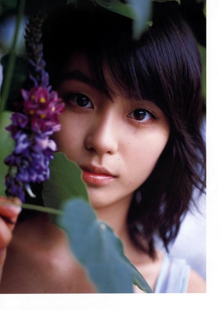 Yuika Motokariya Halaman 61 No.53d034
