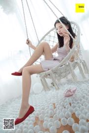 Model Qiqi „Płaskie buty Red Bowknot” [异 思 趣向 IESS]