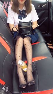 Wenwen "OL Black Polka Dot Stockings" [Nasi Photography] NO.057