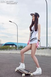 [Beautyleg] NO.1042 Queena kaki yang indah di stoking