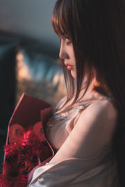 [COS Welzijn] COS Girl Hoshino Mito - Flower Eats That Girl