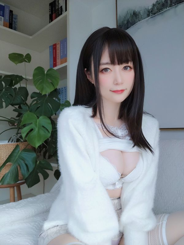 [COS福利] Coser小姐姐白银 - 白蕾丝