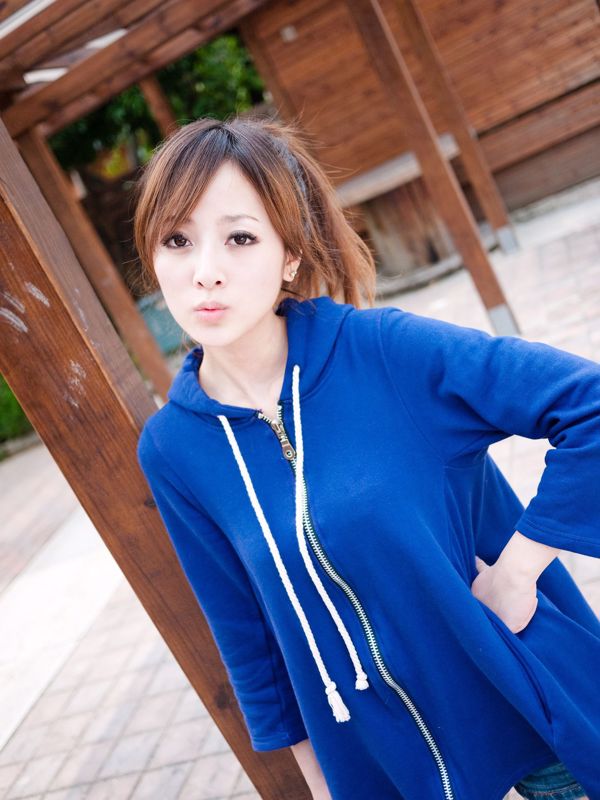 Zhang Kaijie / Guo Guo MM "พิพิธภัณฑ์นอกน้ำ"
