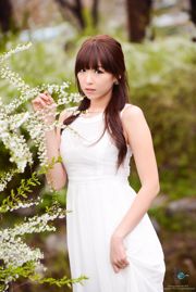 Chụp ngoại cảnh "Beautiful White Dress" của Li Enhui